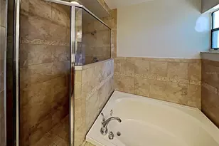 11701 Lynmoor Dr, Riverview, FL 33579 - Photo 9