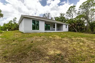 15084 McGraw Ave, Port Charlotte, FL 33953 - Photo 9