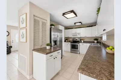 1018 Red Bay Terrace NW, Port Charlotte, FL 33948 - Photo 21