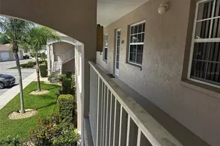 11644 SW Egret Cir, Lake Suzy, FL 34269 - Photo 3