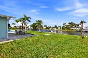 174 Severin Rd SE, Port Charlotte, FL 33952 - Photo 41