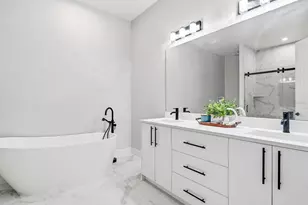 772 Rotonda Cir, Rotonda West, FL 33947 - Photo 21