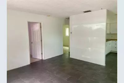 5613 7th Street Court E, Bradenton, FL 34203 - Photo 3