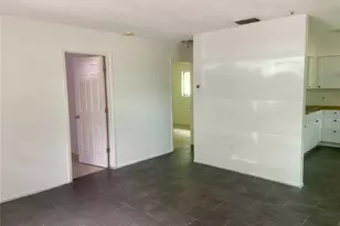 5613 7th St Ct E, Bradenton, FL 34203 - Photo 3