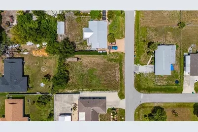 209 Cypress Avenue NW, Port Charlotte, FL 33952 - Photo 15