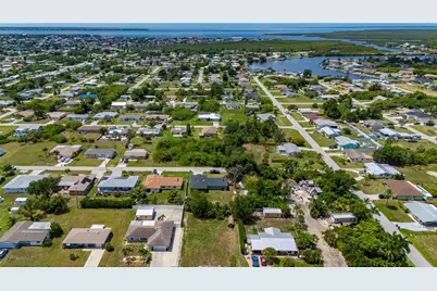 209 Cypress Avenue NW, Port Charlotte, FL 33952 - Photo 3