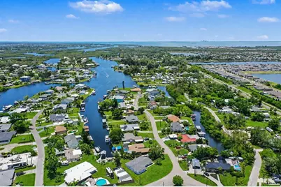 802 White Heron Boulevard, Ruskin, FL 33570 - Photo 3