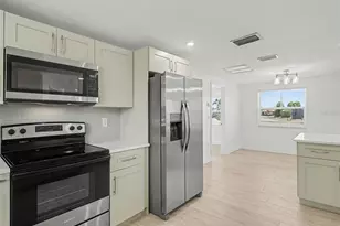 802 White Heron Blvd, Ruskin, FL 33570 - Photo 17
