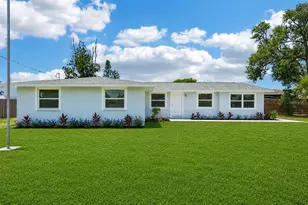 802 White Heron Blvd, Ruskin, FL 33570 - Photo 1