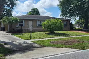 2220 Birchcrest Blvd, Port Charlotte, FL 33952 - Photo 1