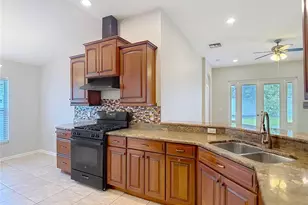 805 Lesa Glen Pl, Brandon, FL 33510 - Photo 15