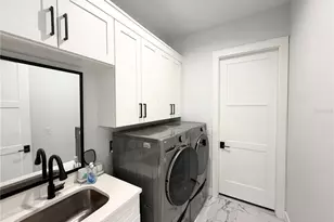 4722 Neptune Rd, Venice, FL 34293 - Photo 13