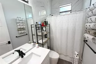 4722 Neptune Rd, Venice, FL 34293 - Photo 15