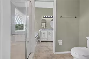318 Langholm Dr, Venice, FL 34293 - Photo 19