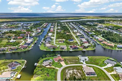 8232 Antwerp Circle, Port Charlotte, FL 33981 - Photo 39