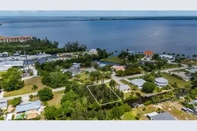 430 Klispie Drive, Punta Gorda, FL 33950 - Photo 3