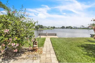 11614 SW Courtly Manor Drive, Lake Suzy, FL 34269 - Photo 35