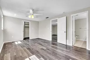 528 Magnolia Ave NW, Port Charlotte, FL 33952 - Photo 17