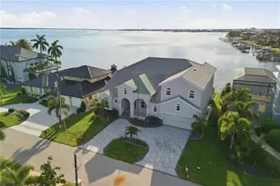 2139 Palm Tree Dr, Punta Gorda, FL 33950 - Photo 1