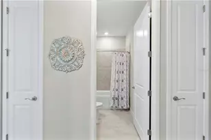 17911 Shade Tree Loop, Punta Gorda, FL 33982 - Photo 5
