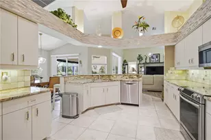 242 White Marsh Ln, Rotonda West, FL 33947 - Photo 15