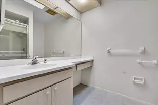 3979 Oakhurst Blvd, Sarasota, FL 34233 - Photo 21