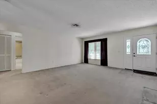 3979 Oakhurst Blvd, Sarasota, FL 34233 - Photo 7