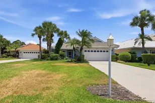 1703 Moon Dr, Venice, FL 34292 - Photo 3