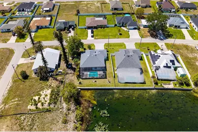 635 NE 7th Terrace, Cape Coral, FL 33909 - Photo 35