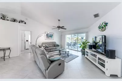 538 W Cashew, Punta Gorda, FL 33955 - Photo 7