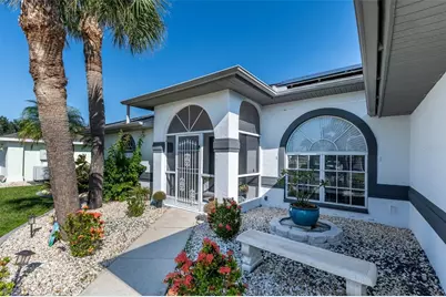 538 W Cashew, Punta Gorda, FL 33955 - Photo 3