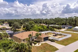 17458 Bayharbor Cir, Port Charlotte, FL 33948 - Photo 87