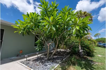 21239 Cottonwood Avenue, Port Charlotte, FL 33952 - Photo 7