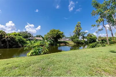 21239 Cottonwood Avenue, Port Charlotte, FL 33952 - Photo 15