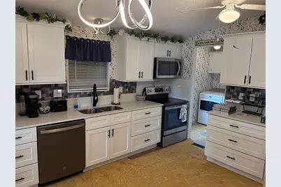 5696 Holiday Park Boulevard, North Port, FL 34287 - Photo 9