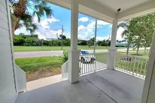 431 W McKenzie St, Punta Gorda, FL 33950 - Photo 3