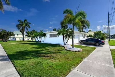 330 Harvey Street, Punta Gorda, FL 33950 - Photo 3