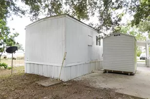 1110 NE Forrest Ave, Arcadia, FL 34266 - Photo 5