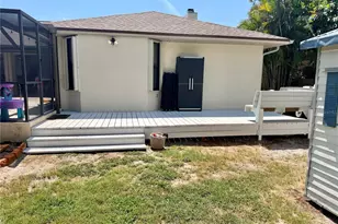 1087 Bay Harbor Dr, Englewood, FL 34224 - Photo 31