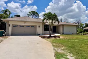 1087 Bay Harbor Dr, Englewood, FL 34224 - Photo 1