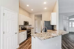 2954 Dunhill Cir, Lakeland, FL 33810 - Photo 5