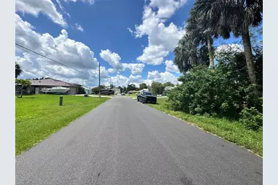 18394 Goodman Circle, Port Charlotte, FL 33948 - Photo 5