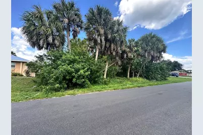 18394 Goodman Circle, Port Charlotte, FL 33948 - Photo 3