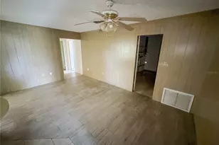 3234 Dante Dr, Sarasota, FL 34235 - Photo 3