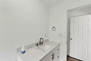 887 Leeward Rd, Venice, FL 34293 - Photo 29
