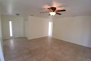 4105 Yucatan Cir, Port Charlotte, FL 33948 - Photo 3