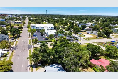 261 E Olympia Avenue, Punta Gorda, FL 33950 - Photo 5