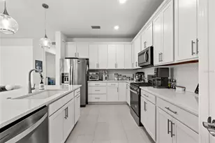 12461 Basalt Ln, Alva, FL 33920 - Photo 9