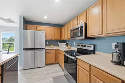 1927 NE 33rd Street, Cape Coral, FL 33909 - Photo 9