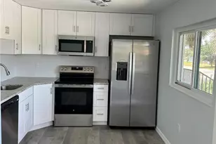 1258 Barbara Dr, Venice, FL 34285 - Photo 5